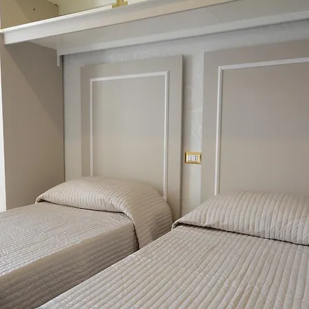 Luxury White House * Rome